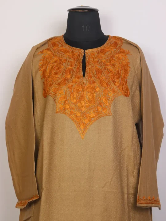 Beige Naqsh Cashmilon Pheran with Mustard Aari Embroidery - Image 2