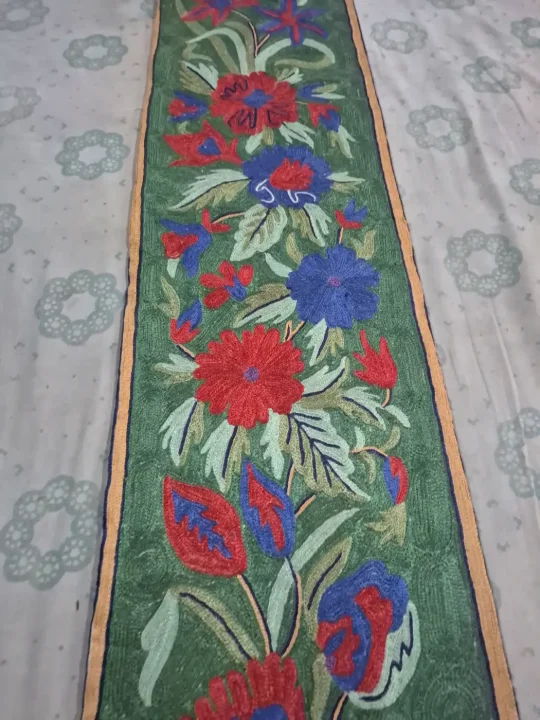 Varmul Kashmiri Handmade Silk Thread Chain Stitch Embroidery Runner 4*1ft - Image 4