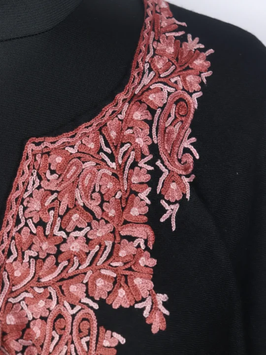 Kashmiri Wool Hand Aari Embroidered Poncho Black Zareefa - Image 3