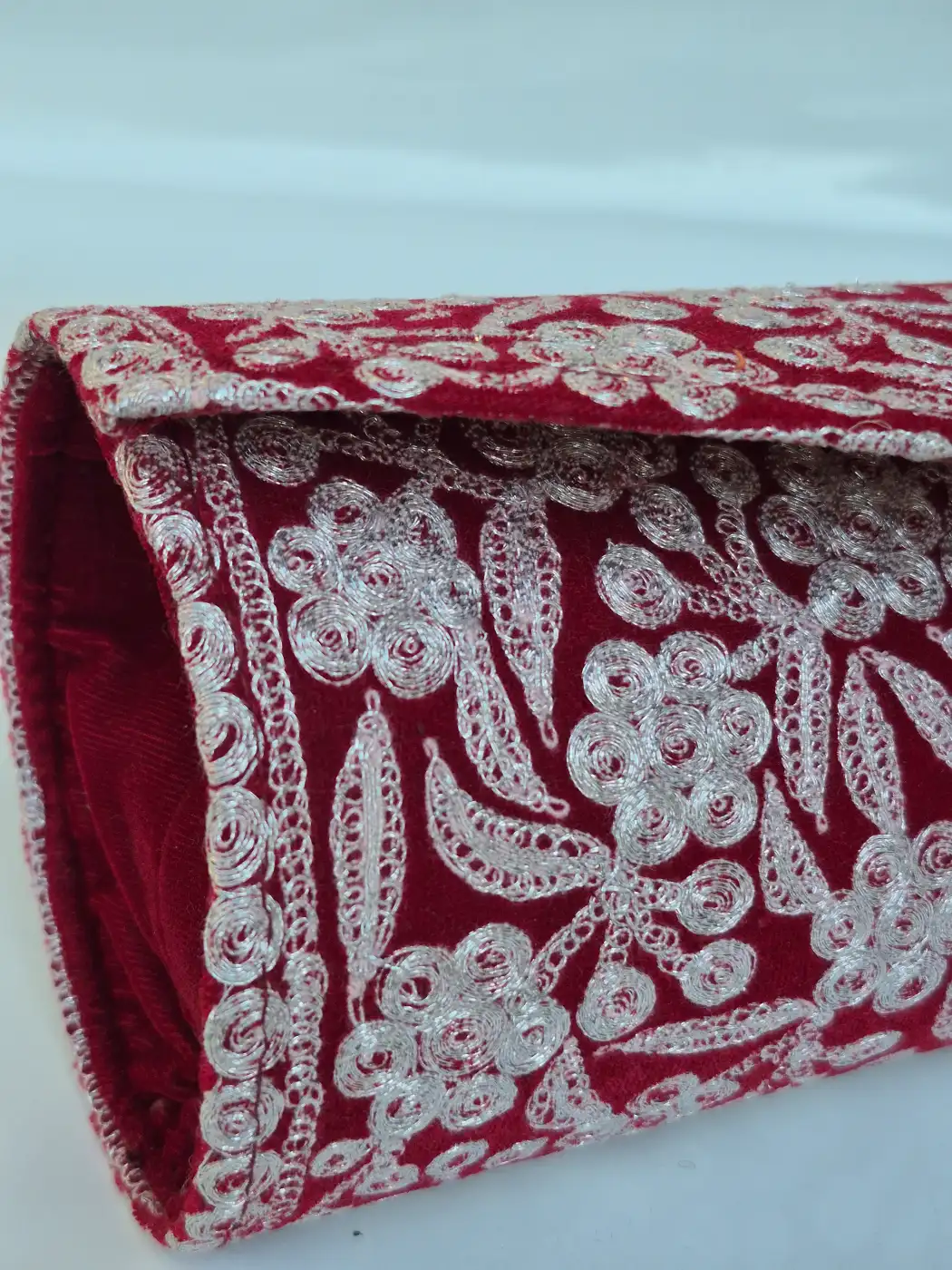 Zahira Kashmiri Maroon Clutch Bag with Botte Tilla Work - Image 2