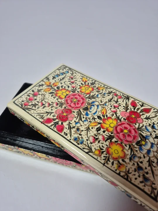 Zehra Cream Kashmiri Paper Mache Flat Meter Box 7x4inches - Image 3