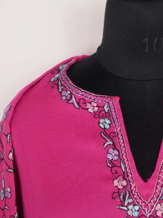Zohaira Kashmiri Pheran In Raffal Wool With Hand Sozni Paper Mache Side Jaal Work | Pink - Image 3