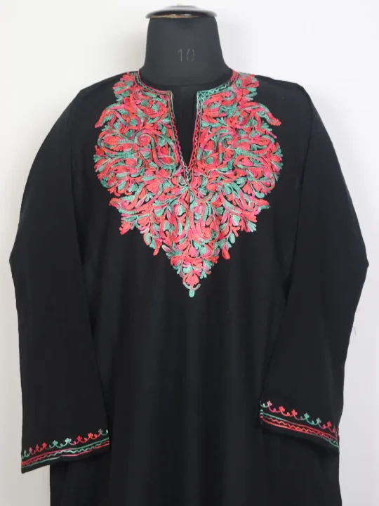 Zunair Black Kashmiri Aari Embroidered Cashmilon Wool Pheran - Image 2