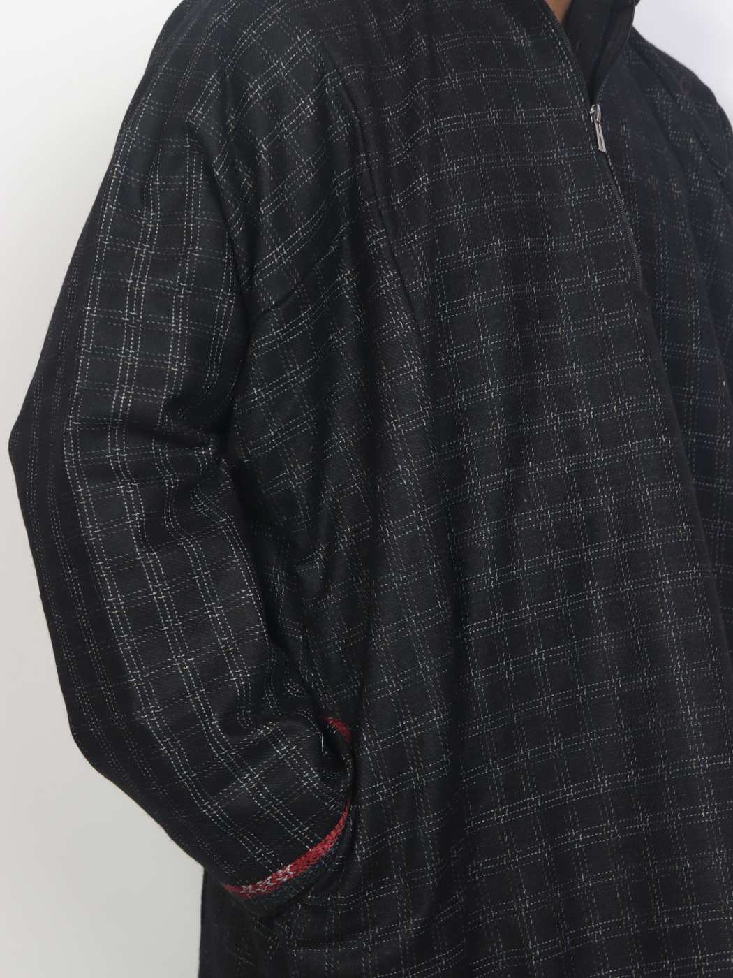Kashmiri Black Check Tweed Pheran for Men | Gulmarg - Image 3