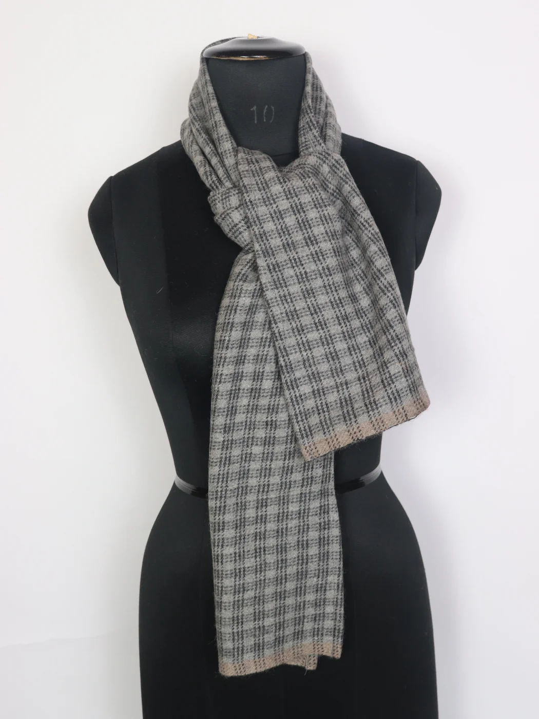 Grey Kashmiri Handloom Tweed Unisex Danish Muffler - Image 2