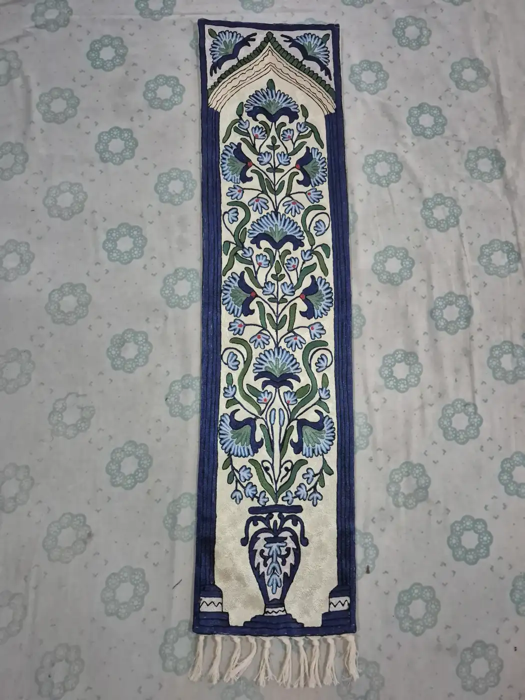 Gulmarg Kashmiri Handmade Silk Thread Chain Stitch Embroidery Runner 4*1ft - Image 3