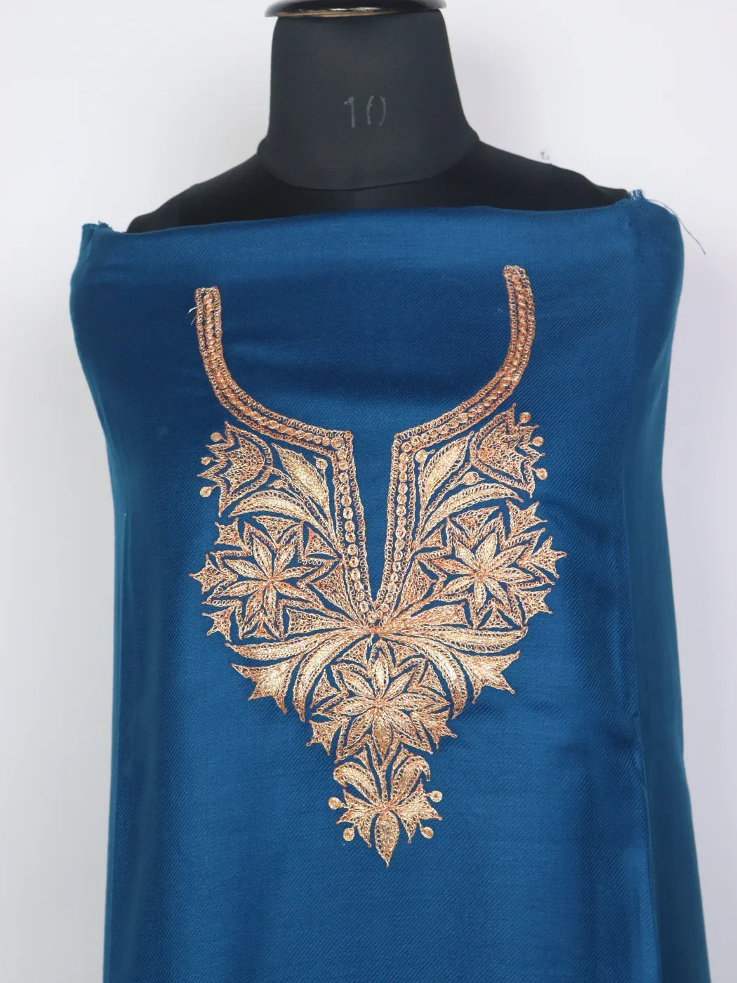 Toiba Kashmiri 3pc Unstitched Cashmilon Tilla Suit For Women With Dupatta - Image 2