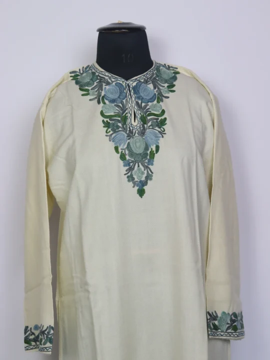 Kashmiri Cashmilon Cream Kurta Set for Women With Aari Kadhai Shabnum - Image 2