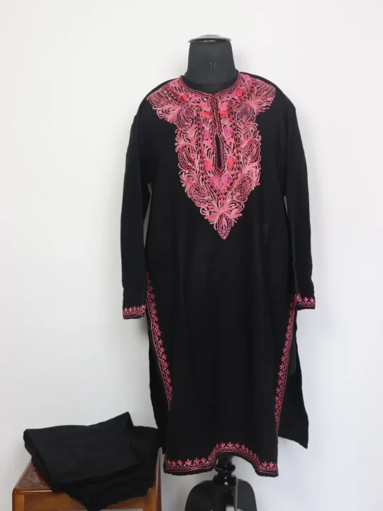 Kashmiri Kurta Set In Black Cashmilon For Women With Aari Kadhai Aanu