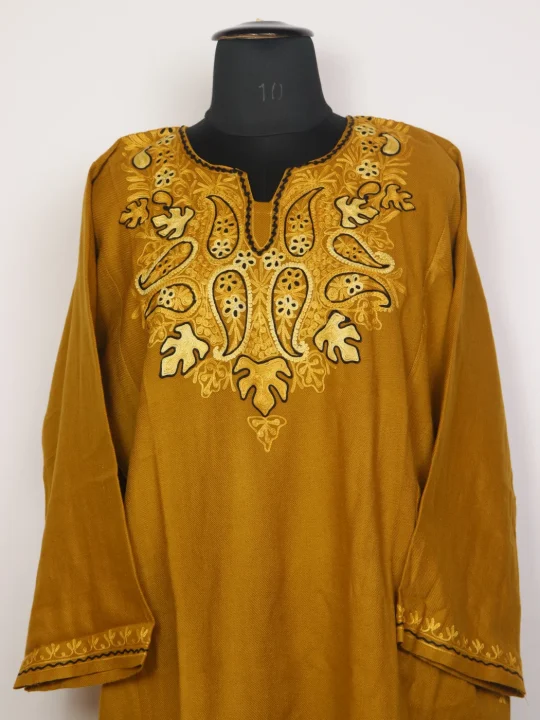 Afzal Yellow Kashmiri Cashmilon Wool Pheran For Women With Aari Kadhai - Image 2