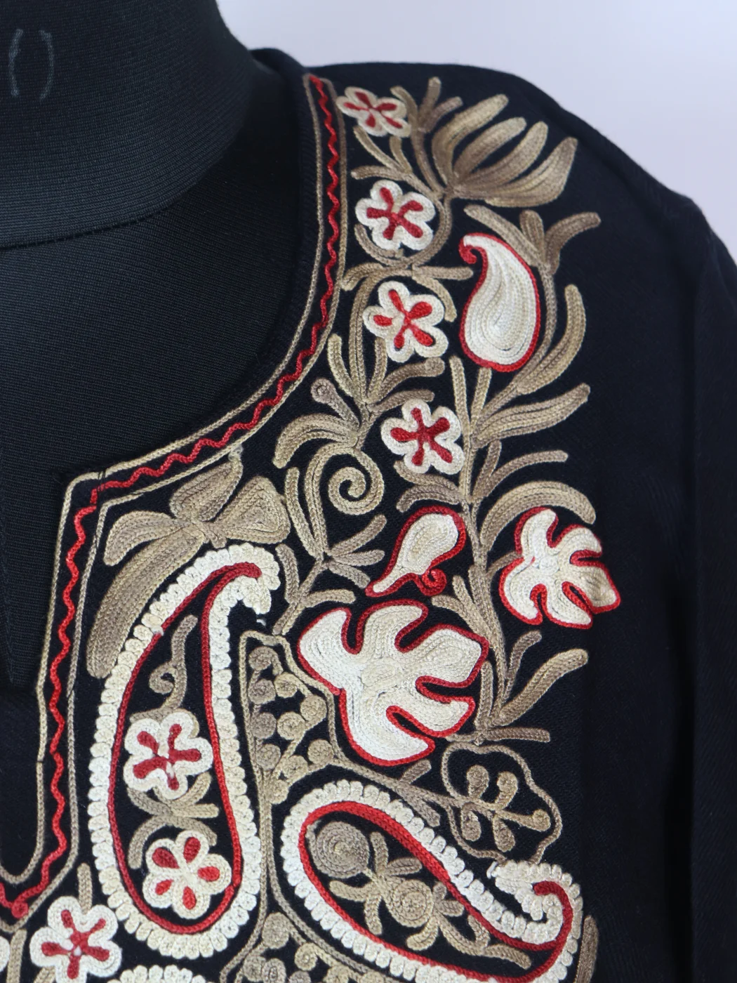 Black Kashmiri Pheran Cashmilion Wool Sumaira Aari Embroidery - Image 3
