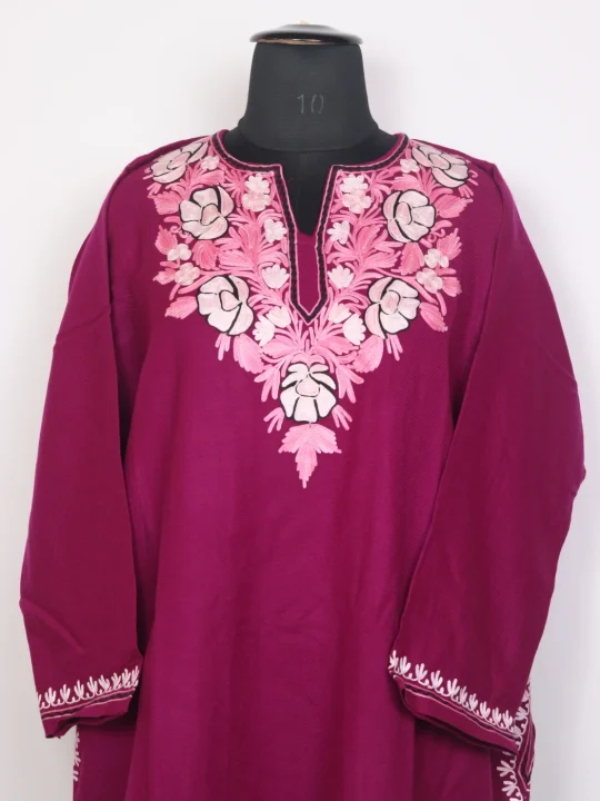 Sumaira Pink Kashmiri Cashmilon Wool Pheran For Women With Aari Work - Image 2