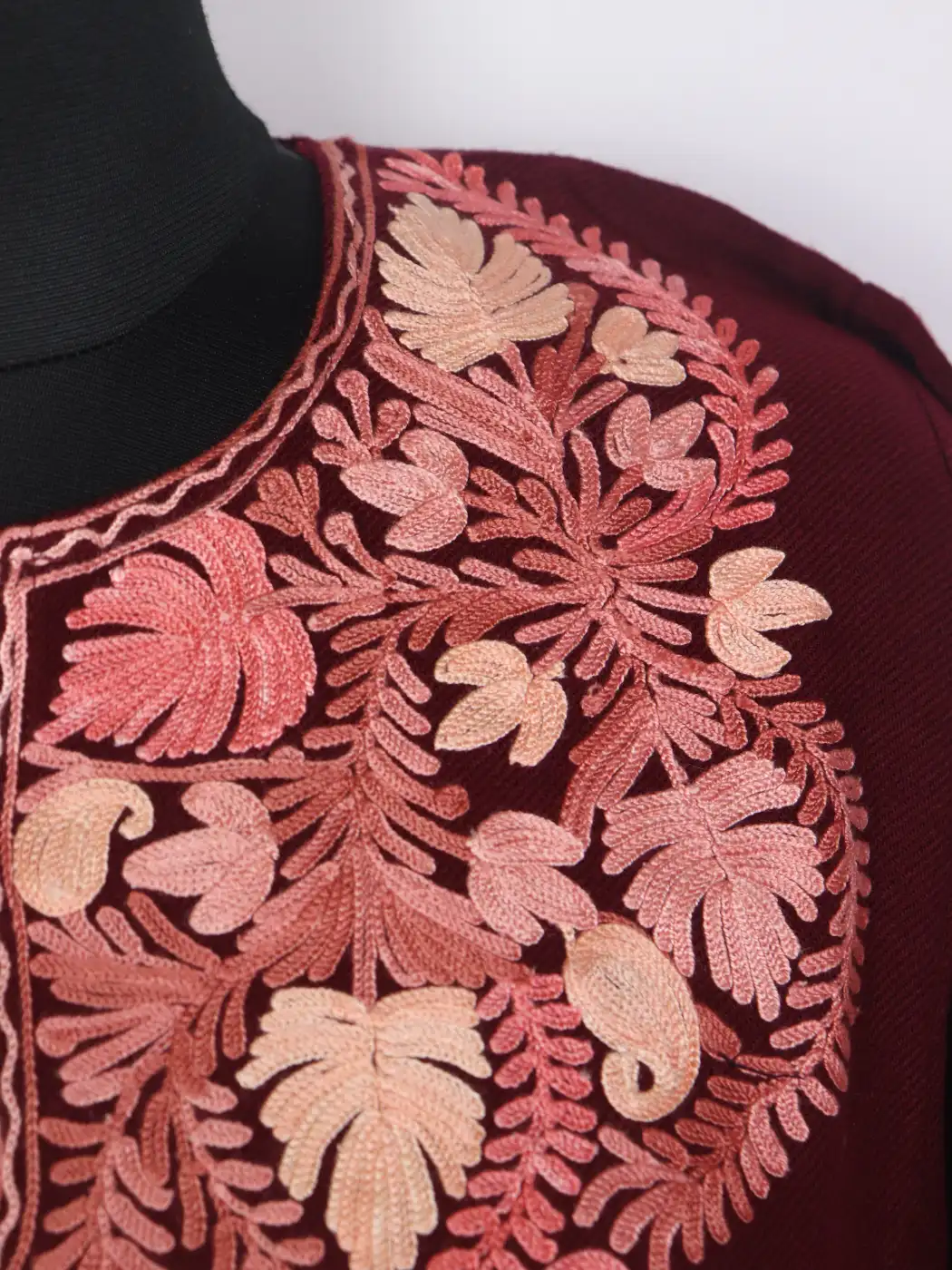 Mansha Maroon Kashmiri Cashmilon Wool Pheran For Women With Aari Kadhai - Image 3