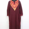 Sunder Maroon Kashmiri Cashmilon Wool Pheran For Women With Aari Embroidery