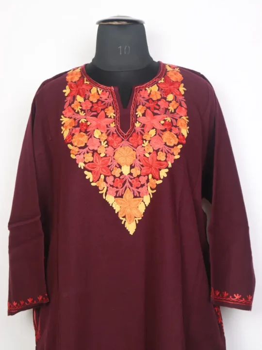 Sunder Maroon Kashmiri Cashmilon Wool Pheran For Women With Aari Embroidery - Image 2