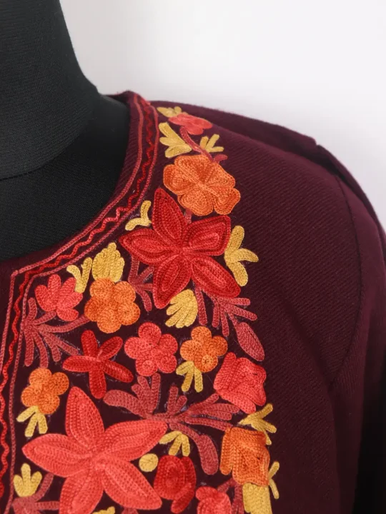 Sunder Maroon Kashmiri Cashmilon Wool Pheran For Women With Aari Embroidery - Image 3