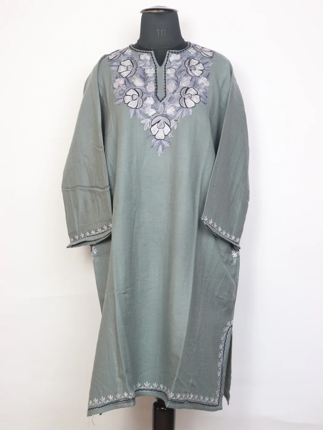 Lolabi Grey Kashmiri Cashmilon Wool Pheran For Women With Aari Kadhai