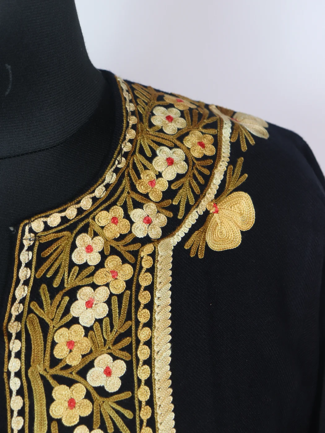 Black Kashmiri Pheran Cashmilion Wool Aari Embroidery Sobiya - Image 3