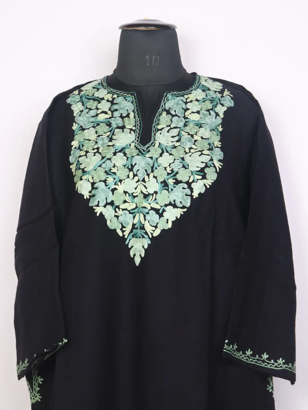 Barkat Black Kashmiri Cashmilon Wool Pheran For Women With Aari Kadhai - Image 2