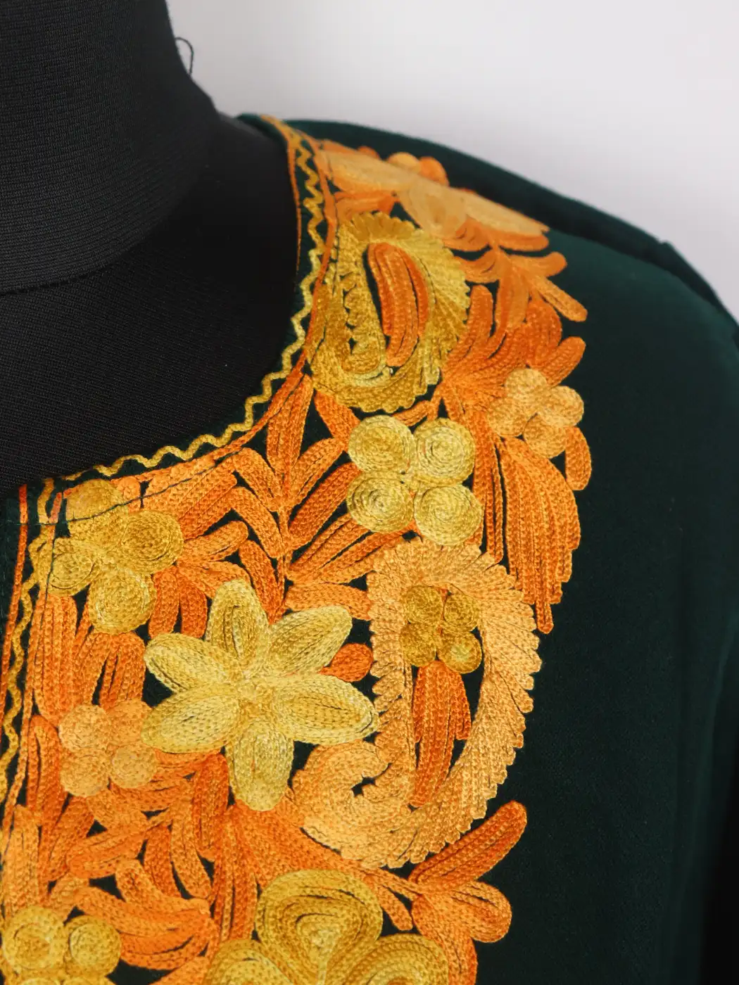 Gulbadan Green Kashmiri Cashmilon Wool Pheran For Women With Aari Embroidery - Image 3