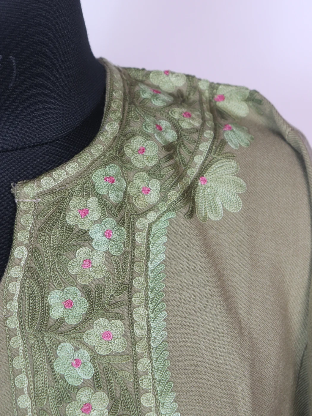 Desert Brown Kashmiri Cashmilon Wool Pheran Aari Embrodery Fadiya - Image 3