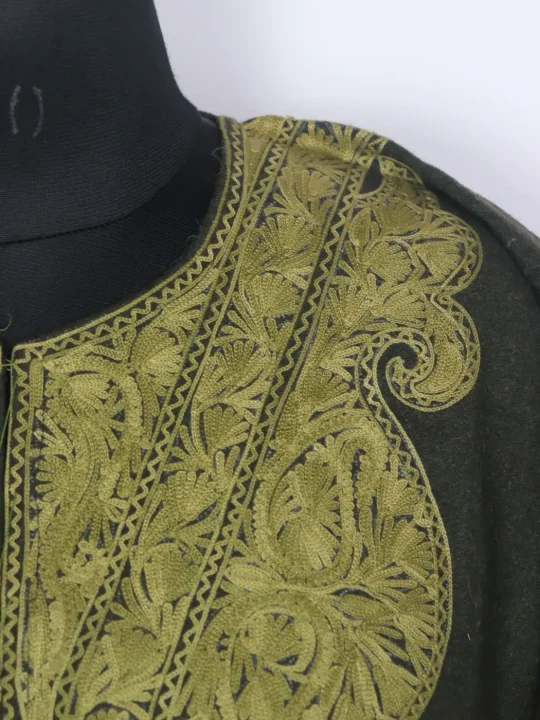 Zohra Green Tweed Kashmiri Pheran for Women With Aari Work - Image 3