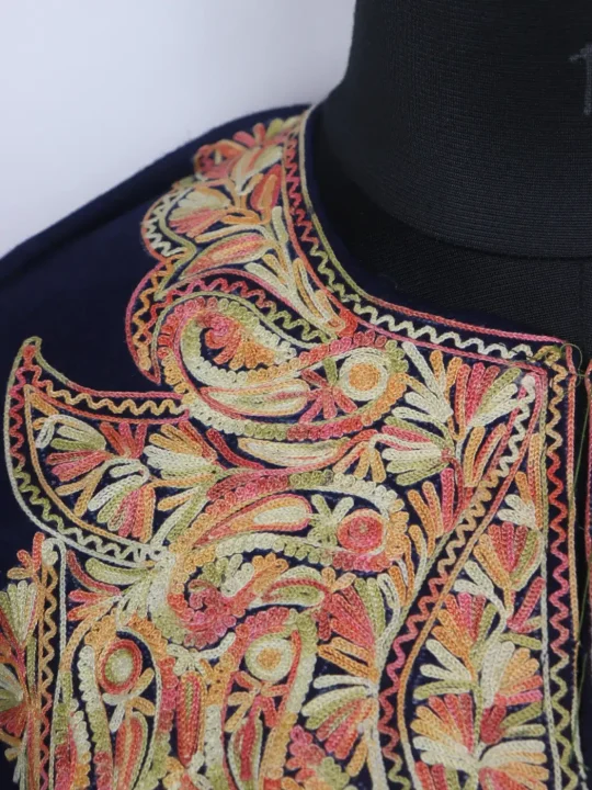 Noor Navy Blue Tweed Kashmiri Pheran For Women With Aari Work - Image 3