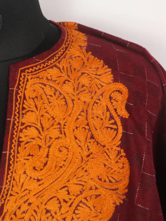 Gulnar Maroon Tweed Kashmiri Pheran With Aari Work - Image 3