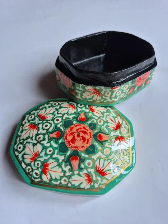 Sabz Kashmiri Paper Mache Box 3 x 4 Inch Floral Design - Image 3