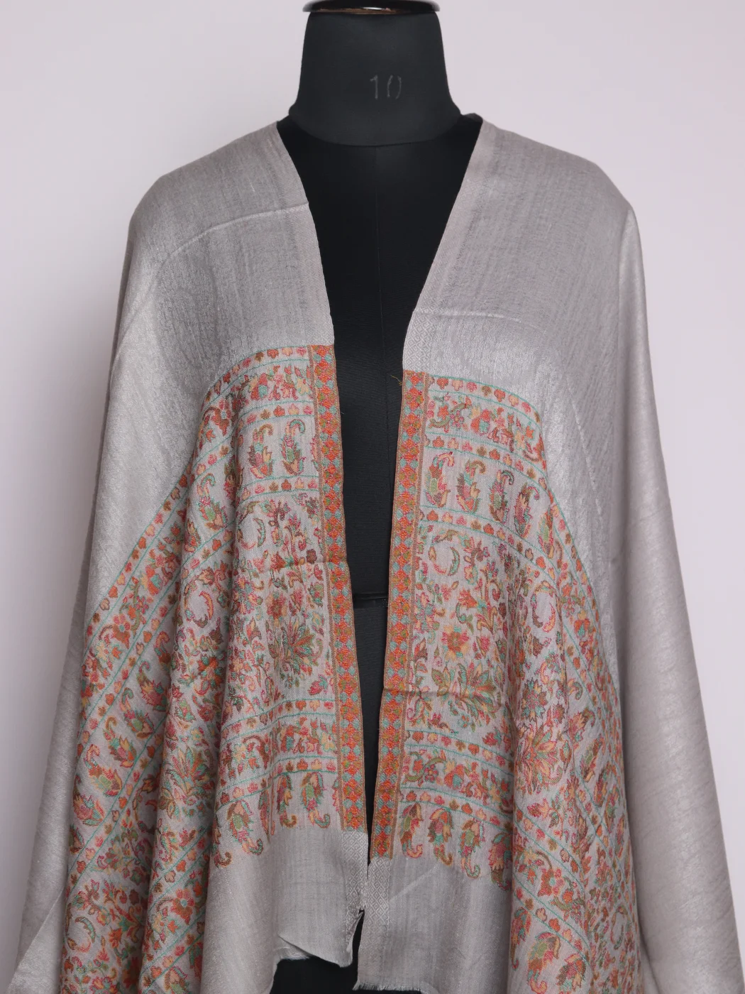 Rafiya Kashmiri Kani Work Fine Wool Stole | Grey - Image 2