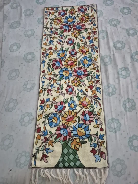 Bangus Kashmiri Handmade Silk Thread Chain Stitch Embroidery Runner 4*1.5ft - Image 3