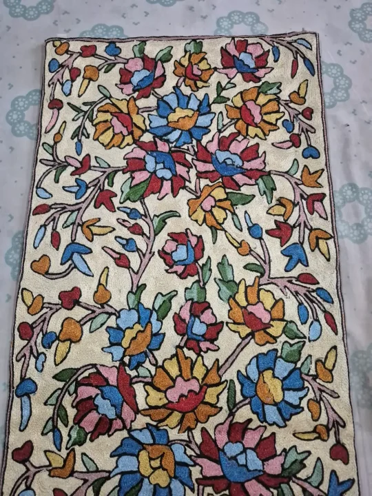 Bangus Kashmiri Handmade Silk Thread Chain Stitch Embroidery Runner 4*1.5ft - Image 4