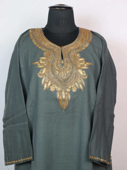 Tahira Kashmiri 3 Piece Pheran Set In Cashmilon Wool With Tilla Embroidery | Grey - Image 2