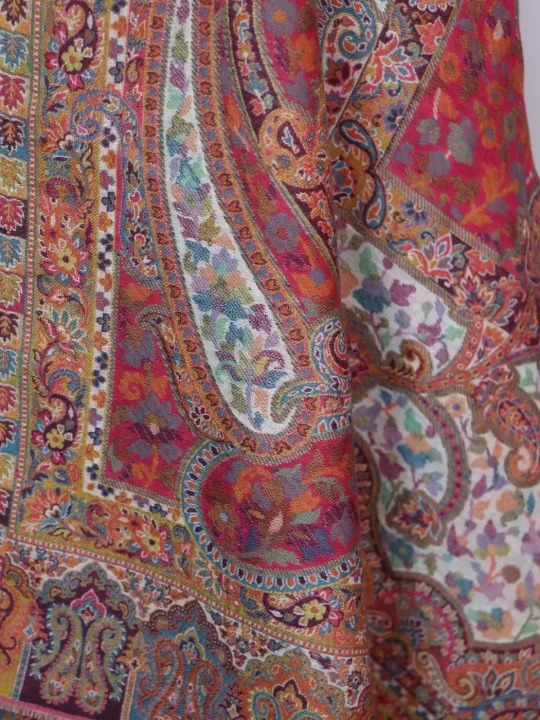 Kashmiri Kani Shawl for Women In Wool | Aisha - Image 3
