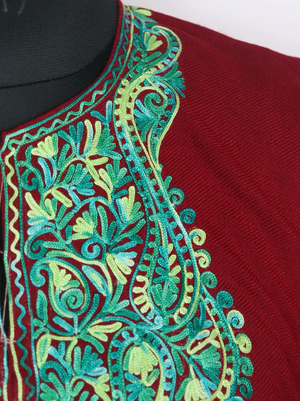 Kashmiri Pheran Elina in Maroon Cashmilon with Sleeve Point Aari Embroidery - Image 4