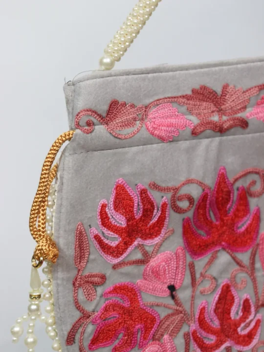 Kashmiri Potli Bag In Grey Velvet With Aari Embroidery | Gul - Image 2