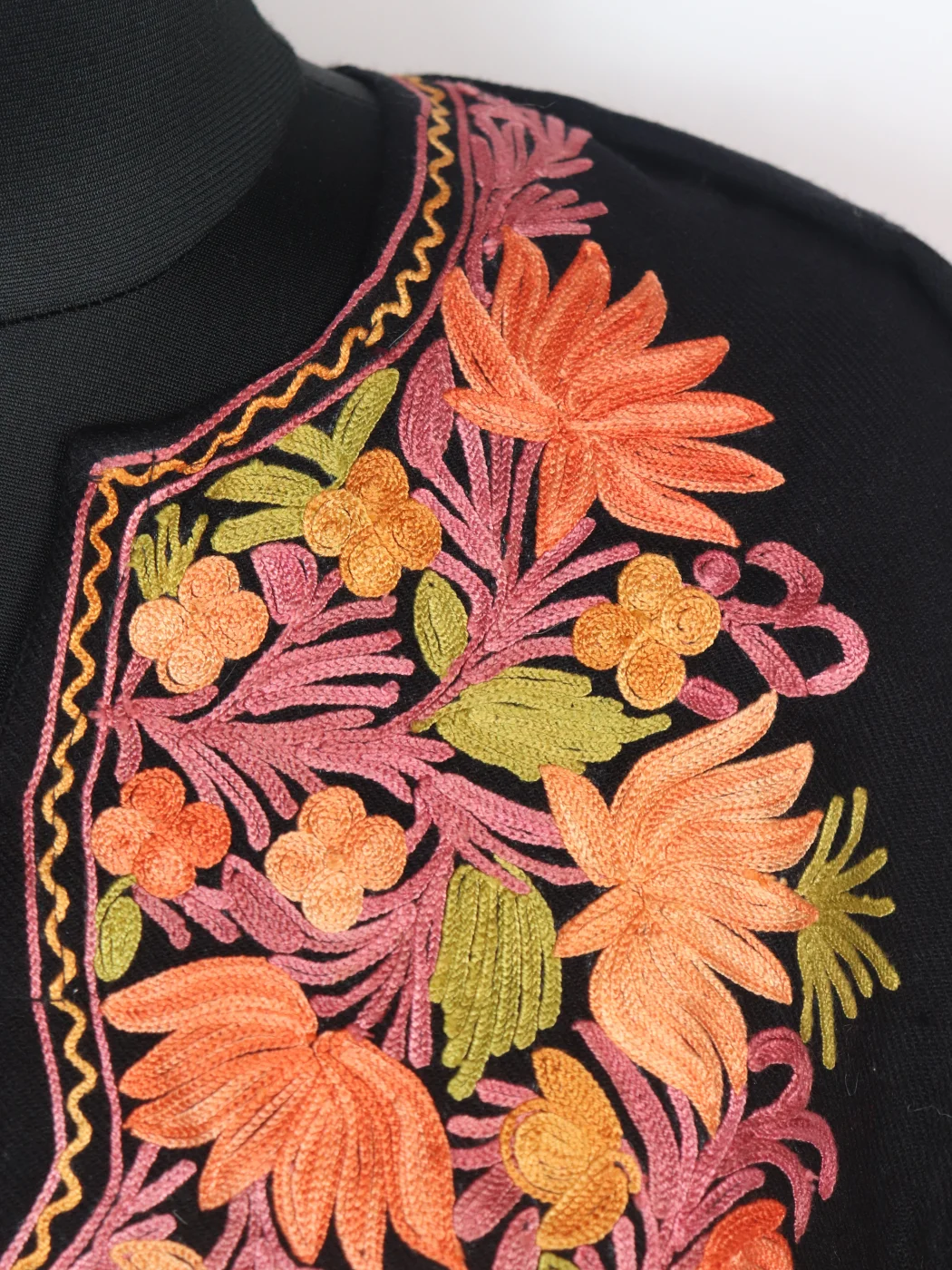 Kashmiri Pheran In Navy Blue Cashmilon wool With Aari Embroidery | Nayab - Image 3