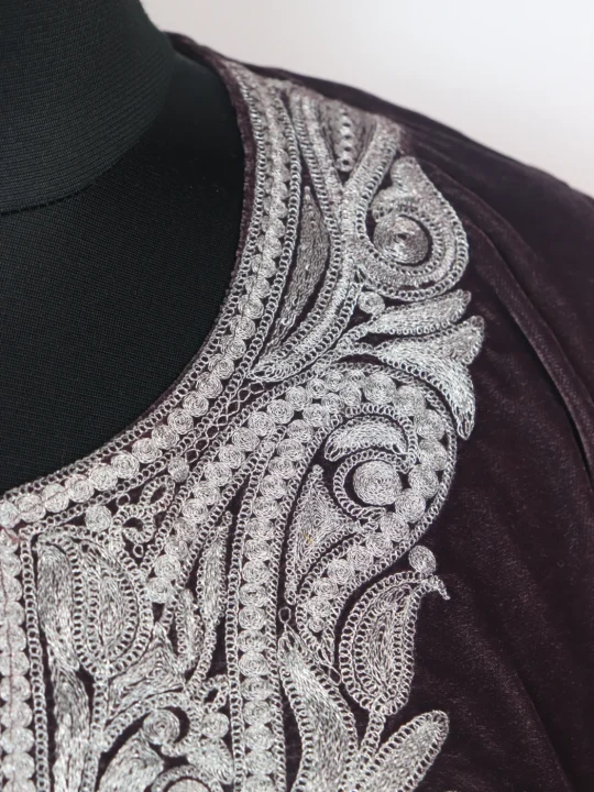 Aiza Kashmiri 3 Piece Pheran Set In Velvet With Zari Tilla Embroidery | Deep Plum - Image 3
