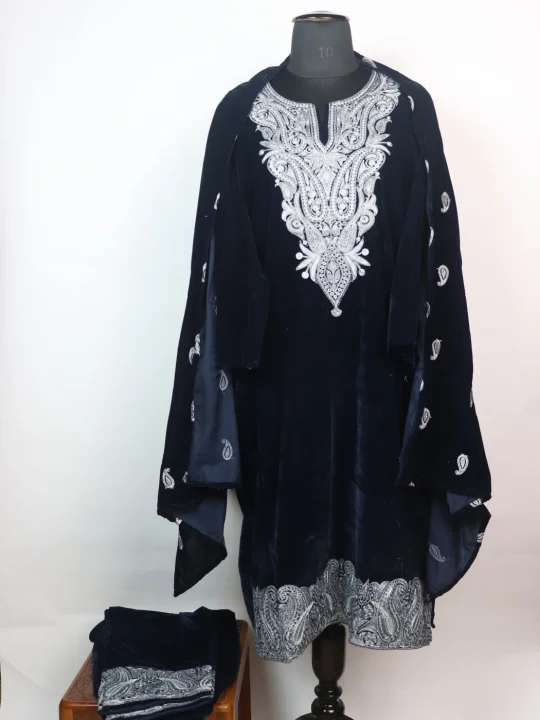 Areeba Kashmiri 3 Piece Pheran Set In Velvet With Zari Tilla Embroidery | Navy Blue