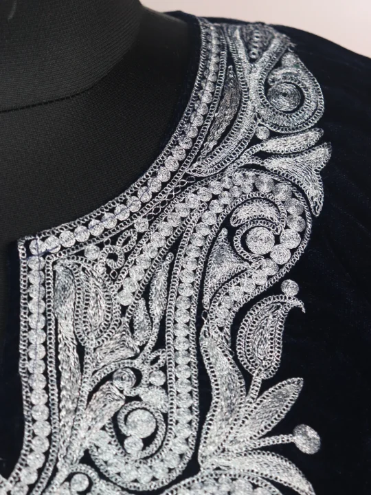 Areeba Kashmiri 3 Piece Pheran Set In Velvet With Zari Tilla Embroidery | Navy Blue - Image 3