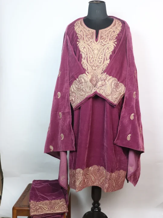 Arisha Kashmiri 3 Piece Pheran Set In Velvet With Zari Tilla Embroidery | Mauve