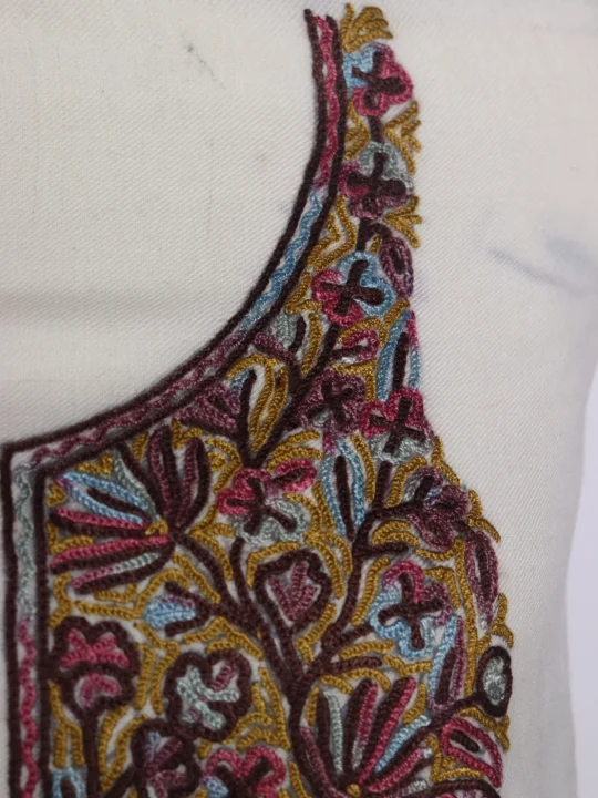 Nasreen Kashmiri 3 Piece Unstitched Suit In Polywool With Hand Aari Embroidery | White - Image 3