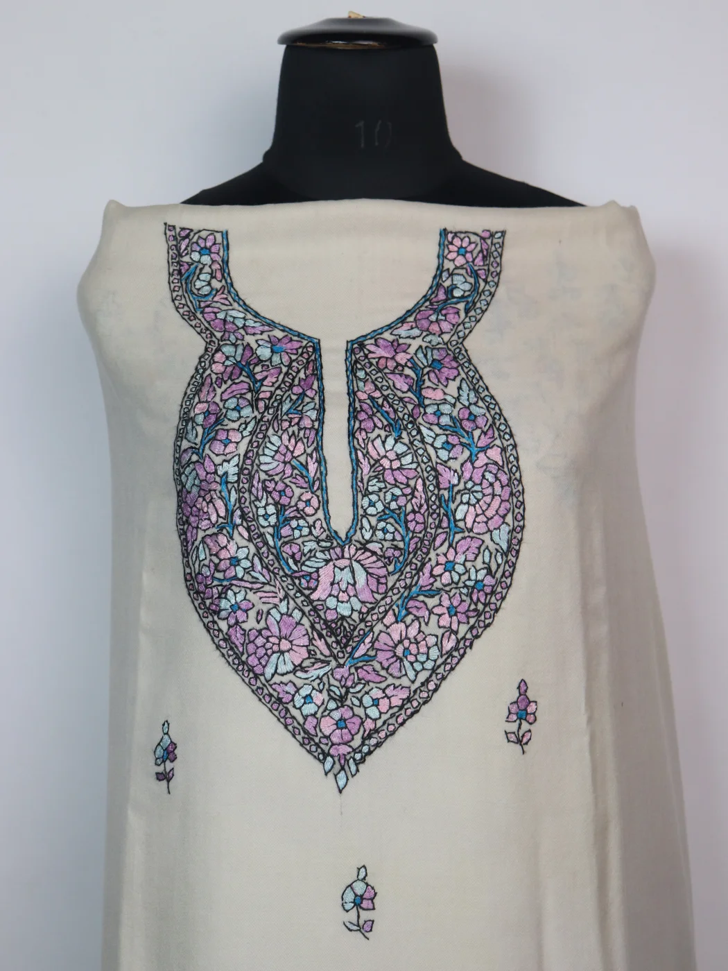 Kashmiri Zoon 3PC Suit In Pure Wool With Hand Sozni Paper Machie Style | White - Image 2