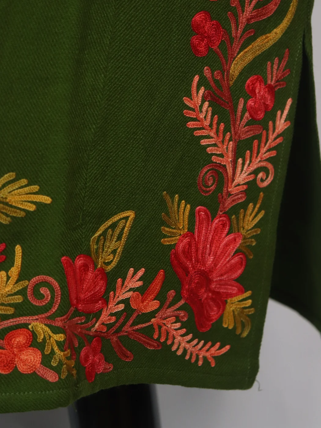 Kashmiri Aari Embroidered Pheran in Olive Green Cashmilon | Irtiza - Image 3