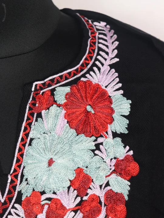 Black Kashmiri Pheran Cashmilon Wool Mehr With Aari Kadhai - Image 3
