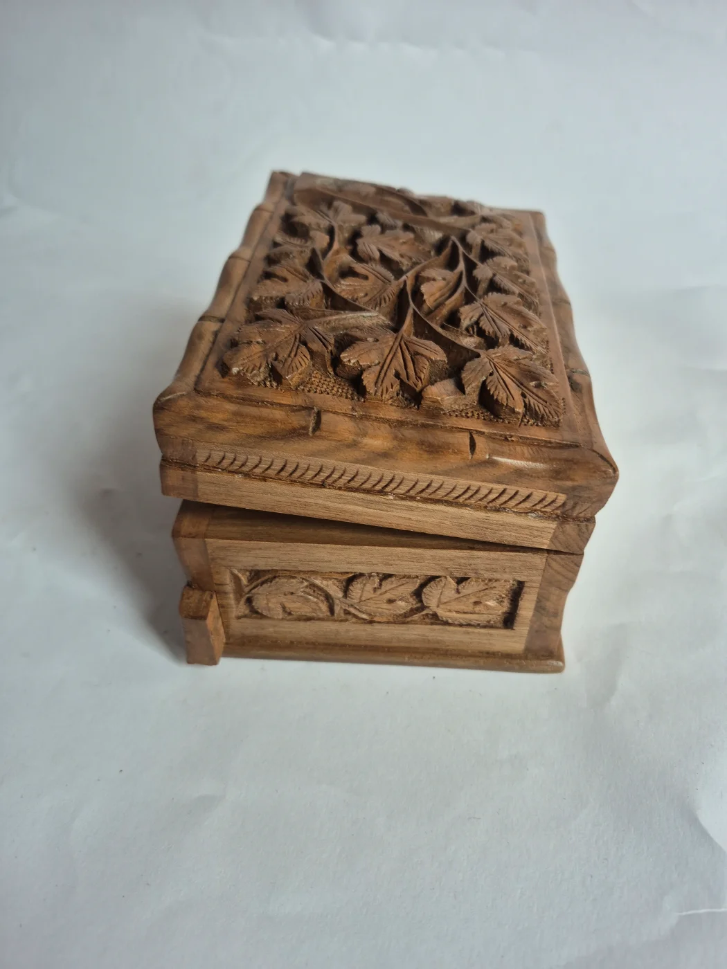 Beautiful Kashmiri Hand Carved Walnut Wood Box | Imran - Image 4