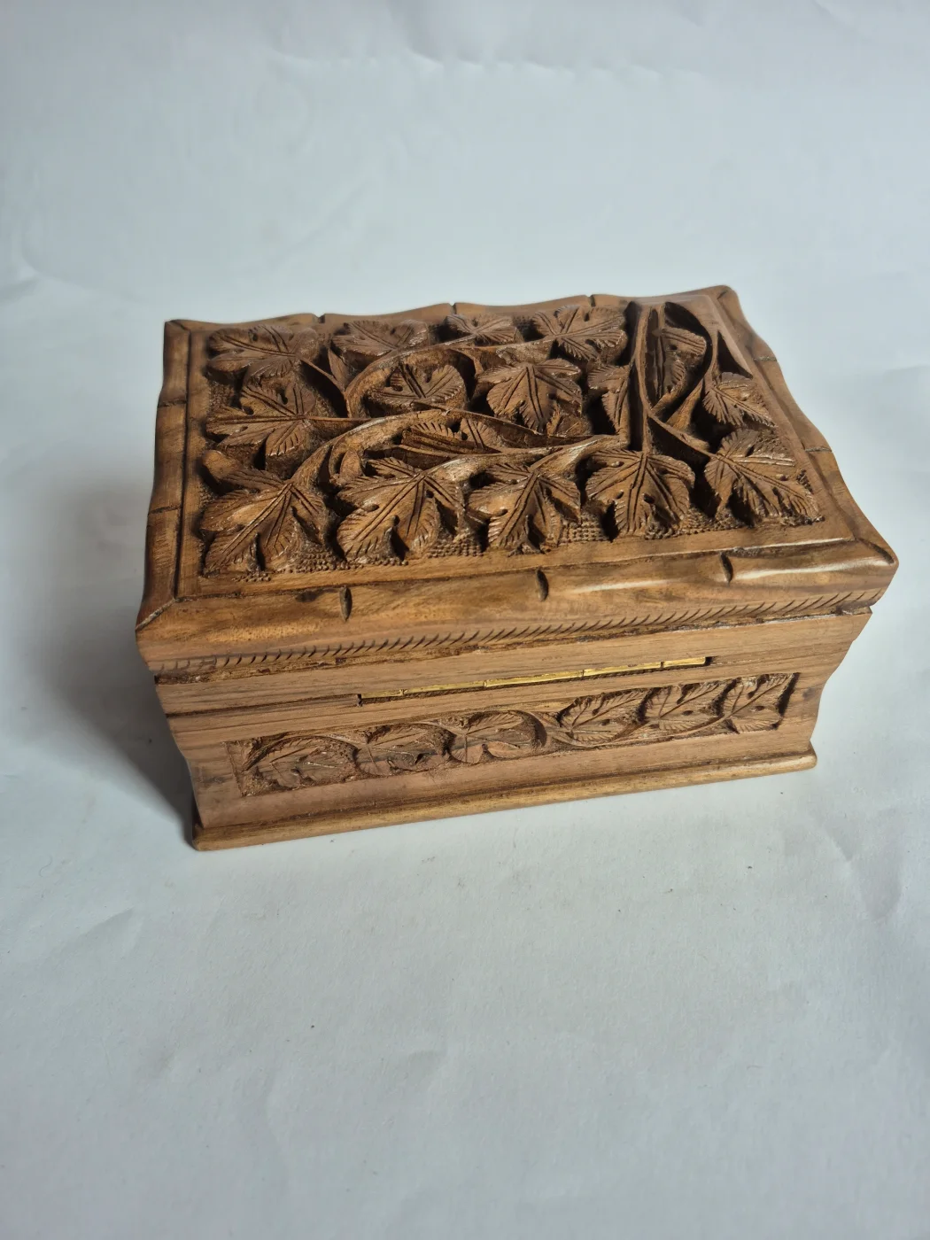 Beautiful Kashmiri Hand Carved Walnut Wood Box | Imran - Image 5