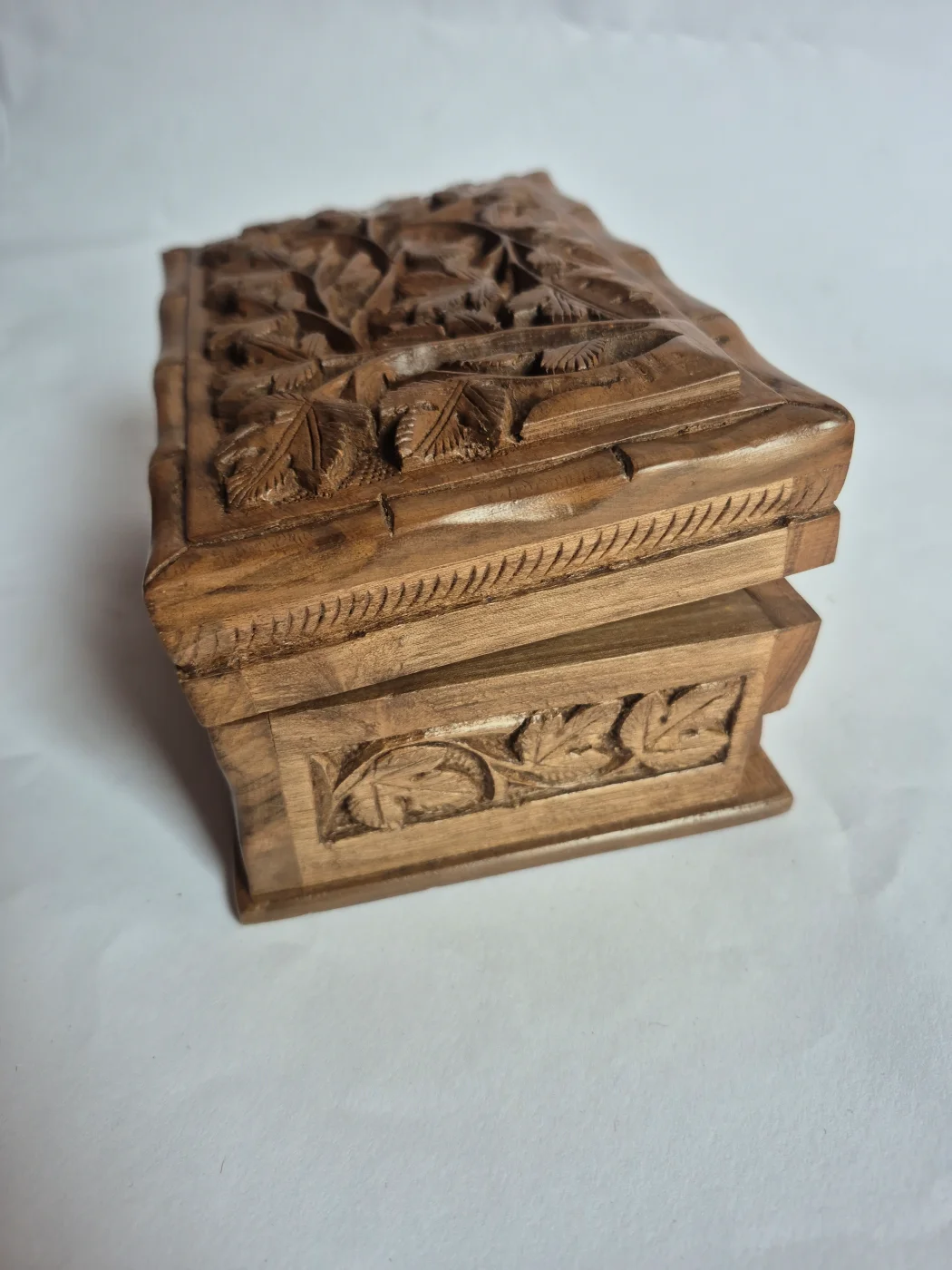 Beautiful Kashmiri Hand Carved Walnut Wood Box | Imran - Image 7