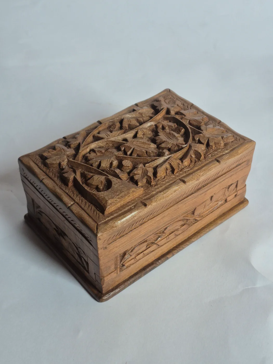 Kashmiri Walnut Wooden Box with Hand Carving | Doon - Image 8