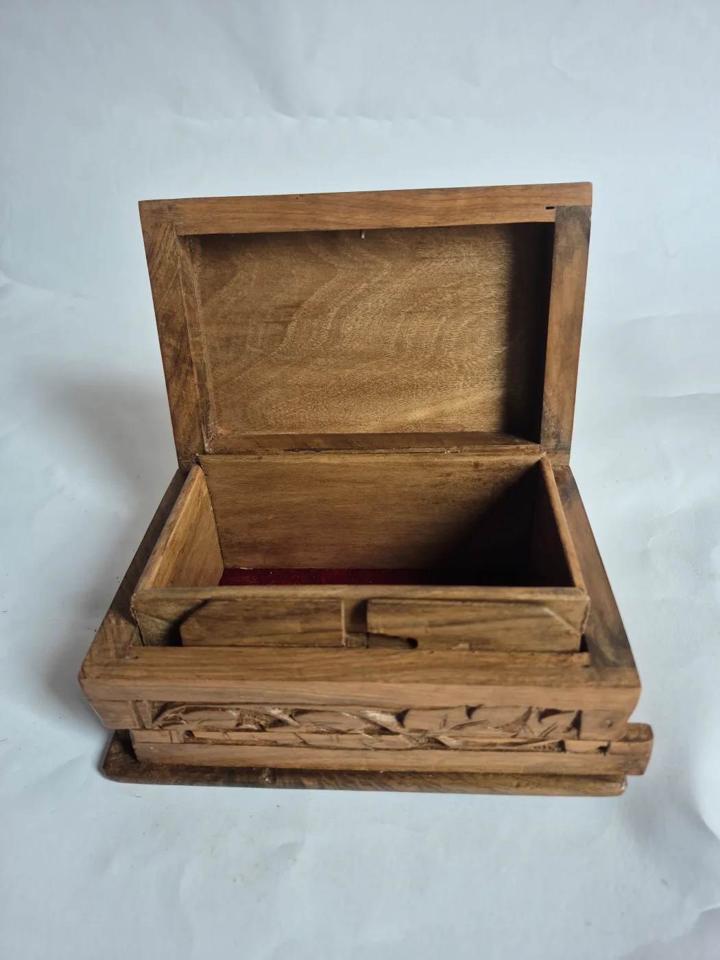 Kashmiri Walnut Wooden Box with Hand Carving | Doon - Image 4
